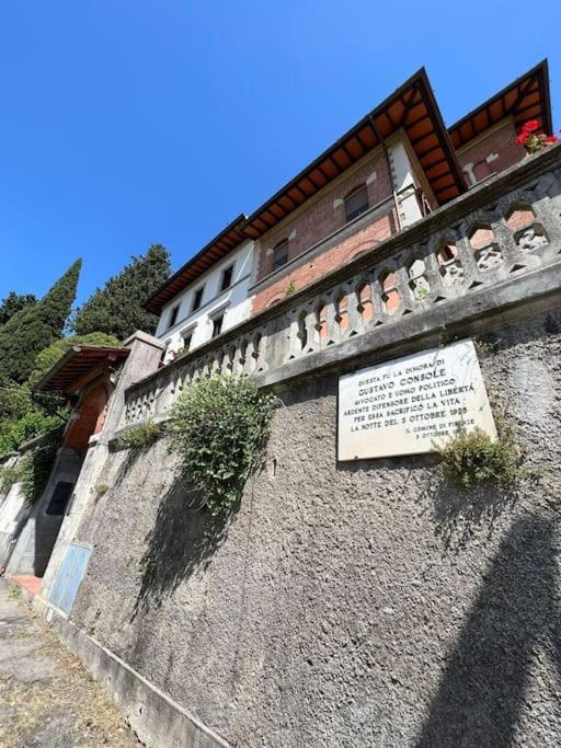 Attico In Villa Storica - Dolcevita Holiday フィレンツェ エクステリア 写真